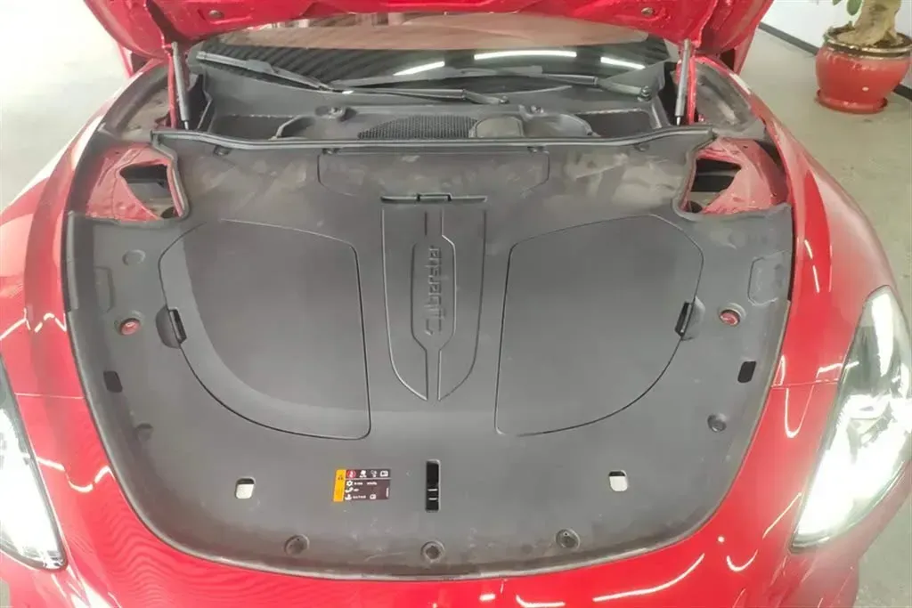 2024 MG Cyberster BEV 64KWH,autocango,china used car exporter,china ev exporter,chinese used car exporter,chinese used ev exporter