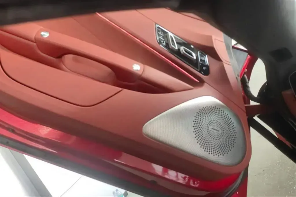 2024 MG Cyberster BEV 64KWH,autocango,china used car exporter,china ev exporter,chinese used car exporter,chinese used ev exporter