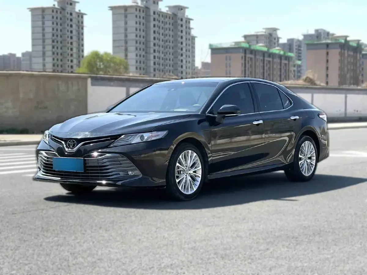 2021 Toyota Camry 2.5L 209HP L4 8AT