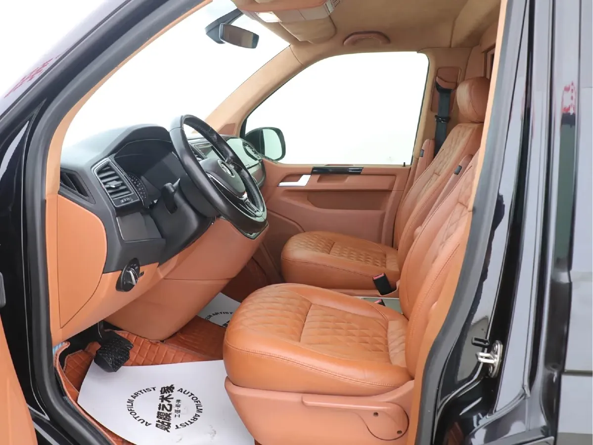 2017 Volkswagen Caravelle 2.0T 204HP L4 7DCT,autocango,china used car exporter,china ev exporter,chinese used car exporter,chinese used ev exporter