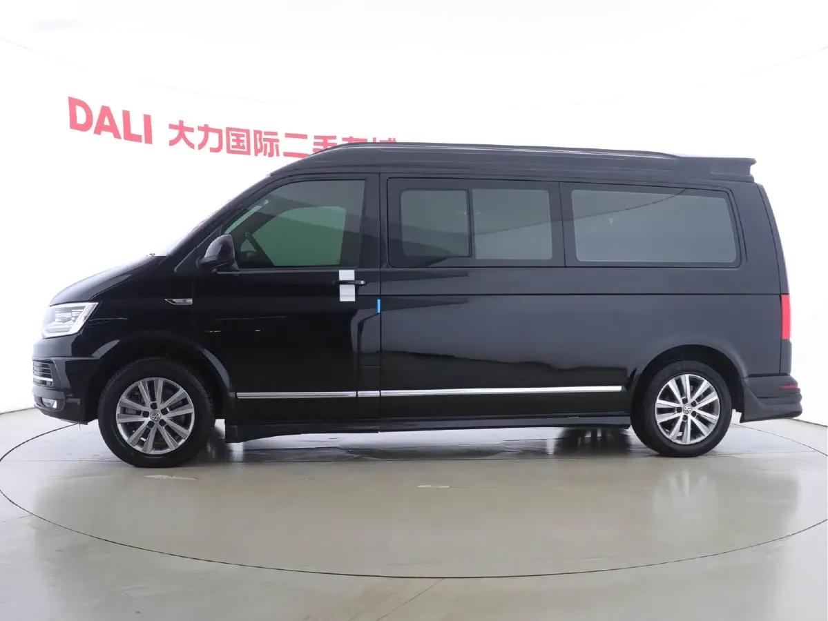 2017 Volkswagen Caravelle 2.0T 204HP L4 7DCT,autocango,china used car exporter,china ev exporter,chinese used car exporter,chinese used ev exporter