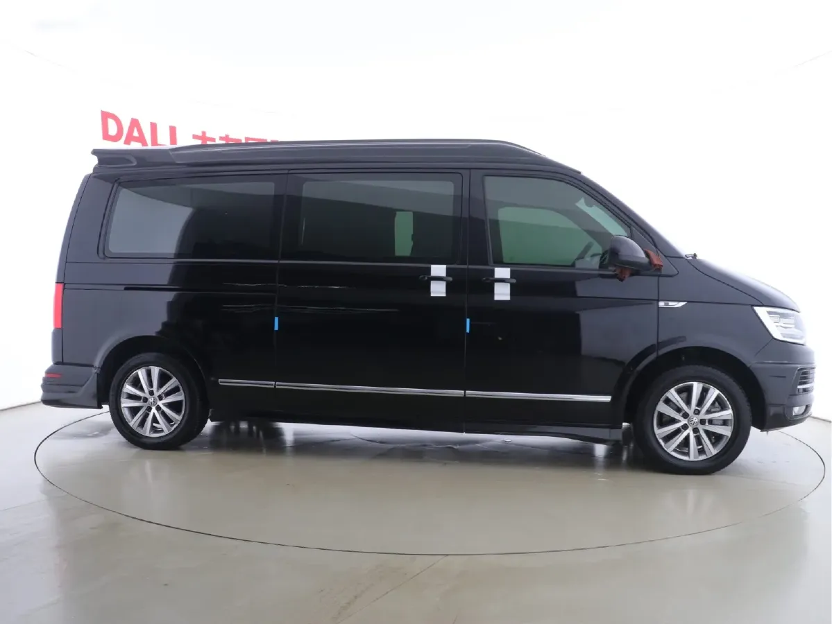 2017 Volkswagen Caravelle 2.0T 204HP L4 7DCT,autocango,china used car exporter,china ev exporter,chinese used car exporter,chinese used ev exporter