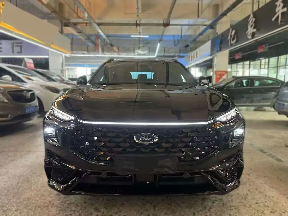 2022 Ford EVOS 2.0T 238HP L4 8AT