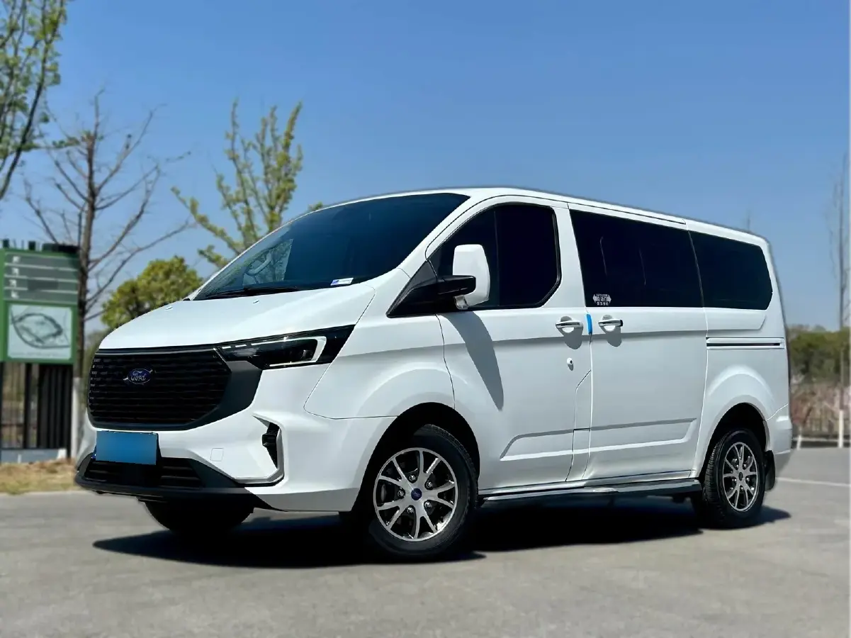 2023 Ford Transit 2.0T 220HP L4 9AT