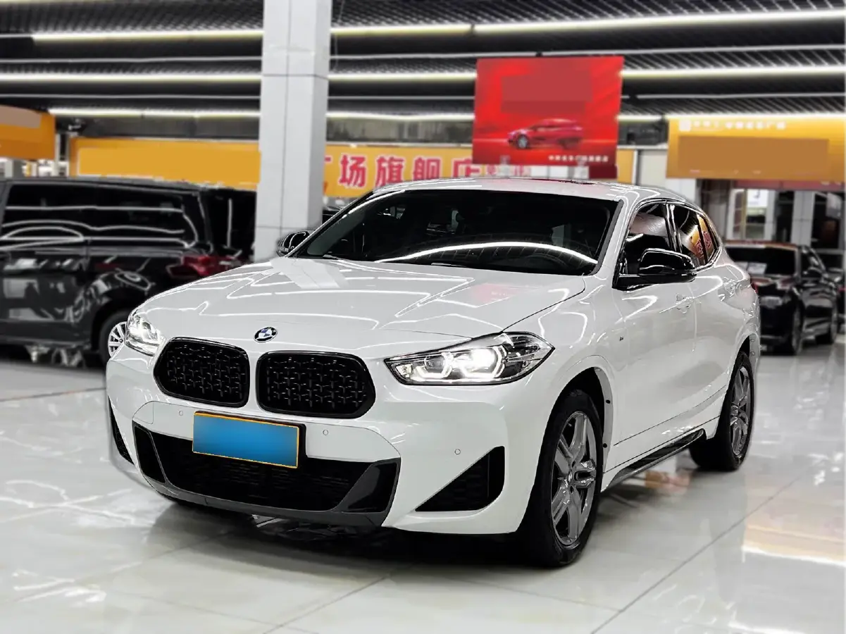 2023 BMW X2 2.0T 178HP L4 7DCT