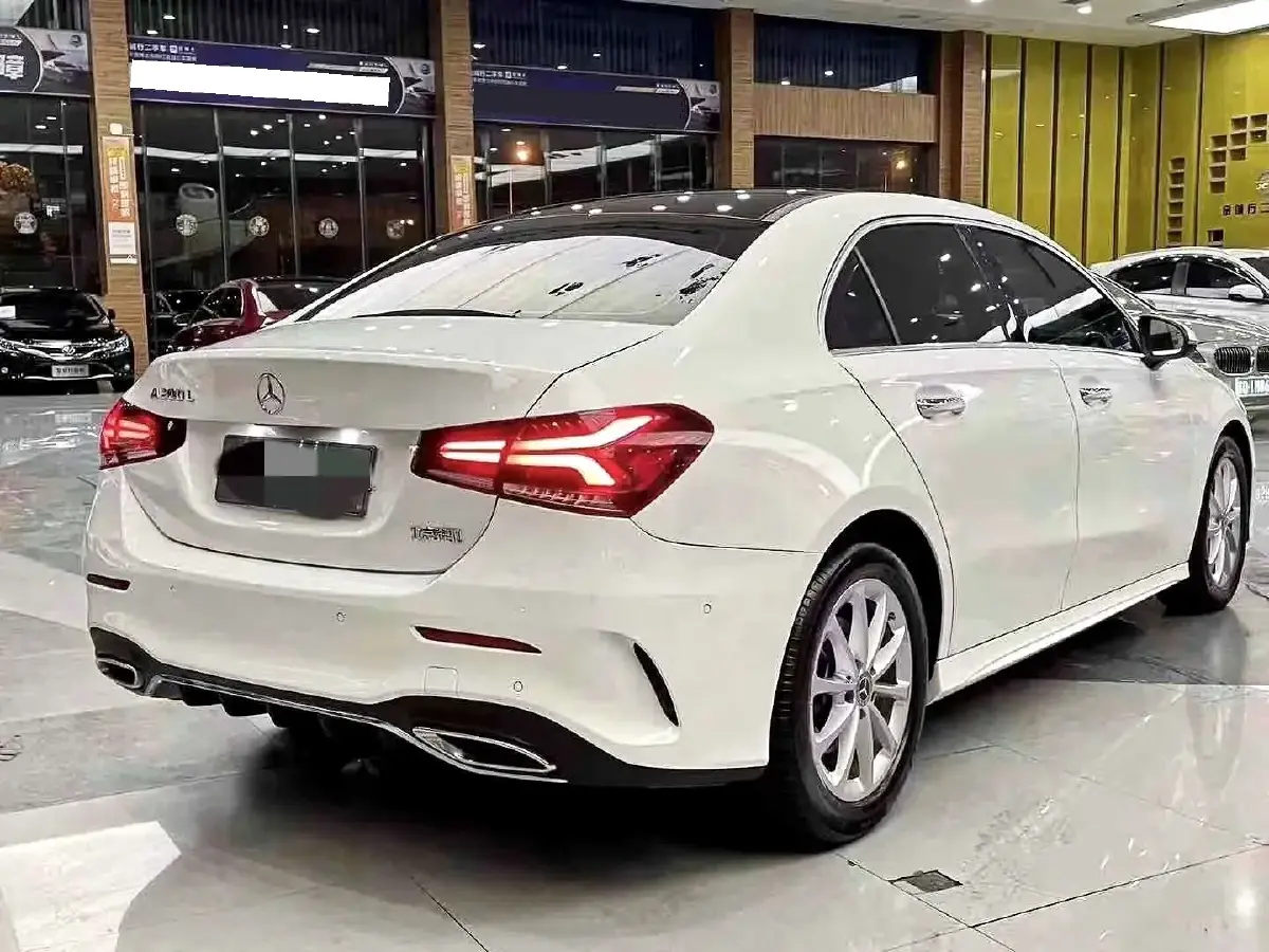 2021 Mercedes-Benz A Class 1.3T 163HP L4 7DCT,autocango,china used car exporter,china ev exporter,chinese used car exporter,chinese used ev exporter