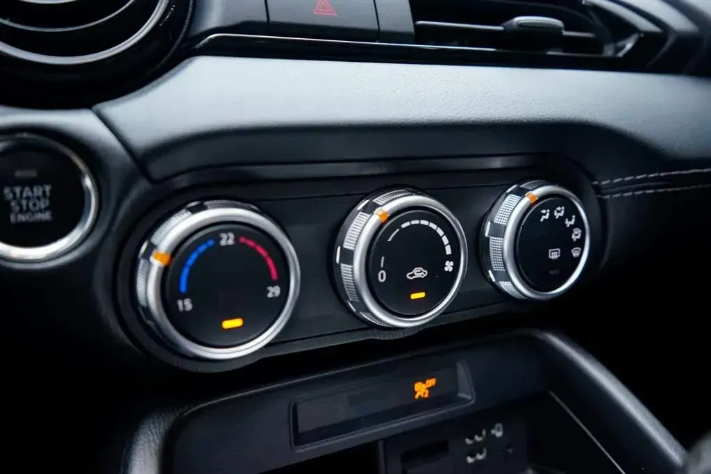 2018 Mazda MX-5 2.0L 158HP L4 6AT,autocango,china used car exporter,china ev exporter,chinese used car exporter,chinese used ev exporter