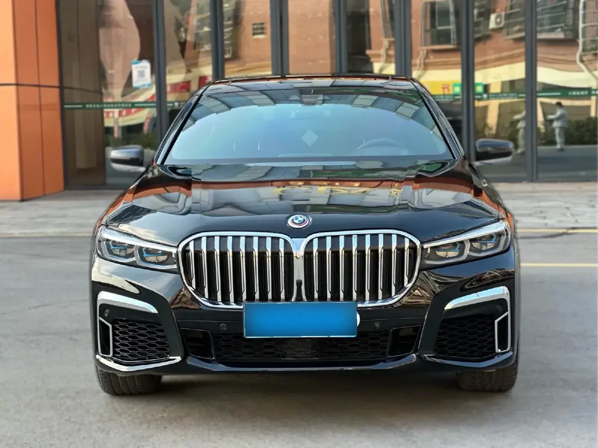 2018 BMW 7 Series 3.0T 326HP L6 8AT