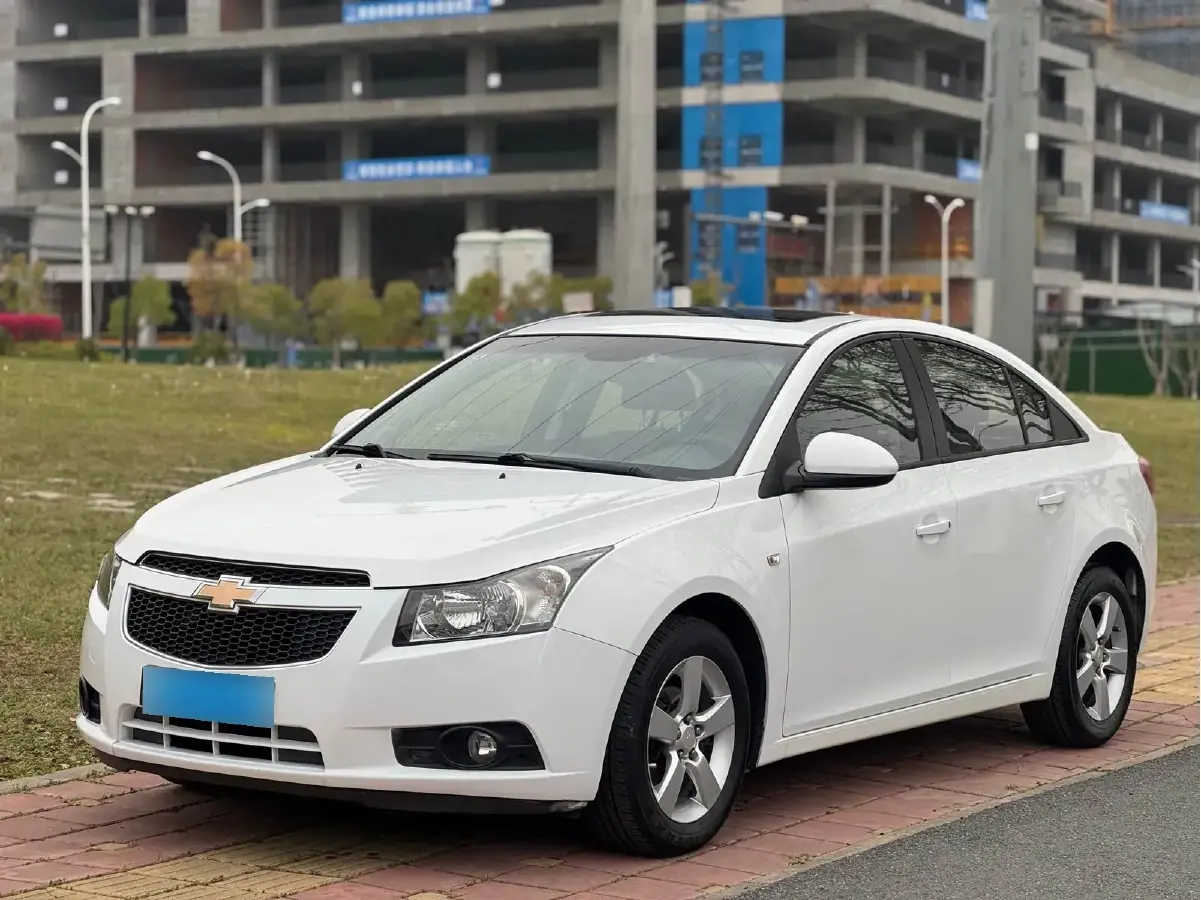 2013 Chevrolet Cruze 1.8L 147HP L4 6AT