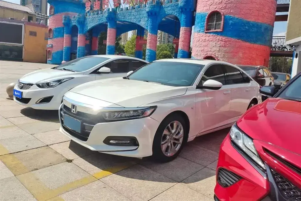 2018 Honda Accord 1.5T 177HP L4 CVT