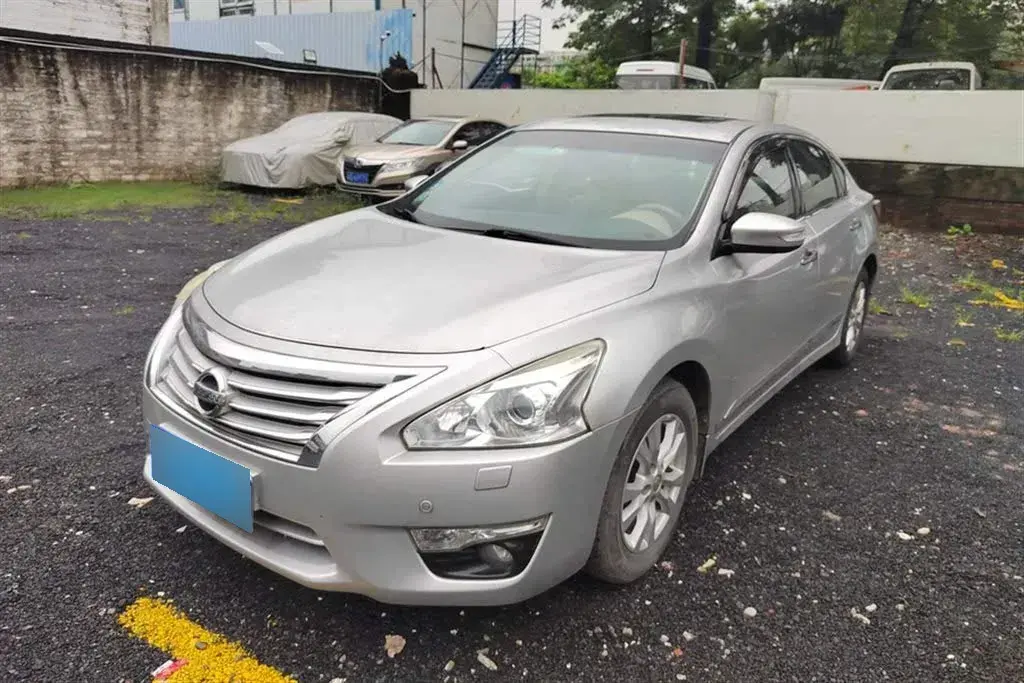 2013 Nissan Teana 2.5L 186HP L4 CVT