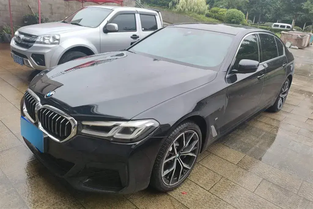 2023 BMW 5 Series 2.0T 245HP L4 8AT