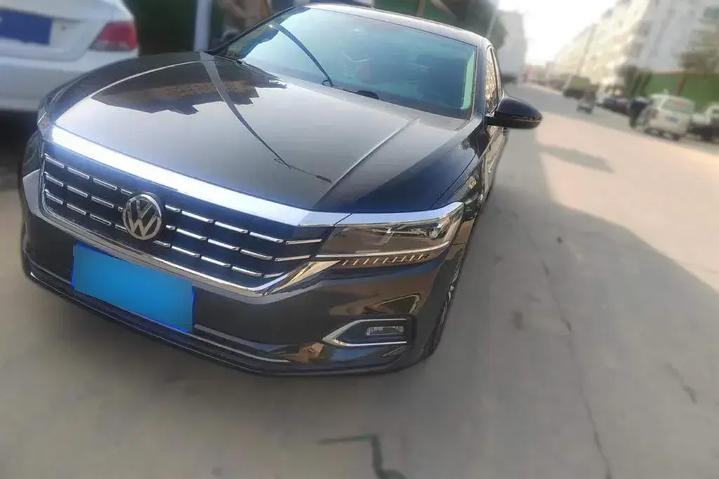 2019 Volkswagen Passat 2.0T 186HP L4 7DCT