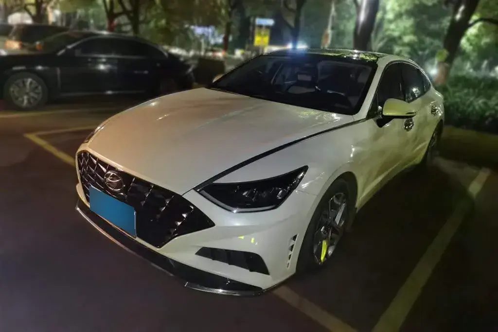 2020 Hyundai Sonata 1.5T 170HP L4 7DCT 2020 Hyundai Sonata 1.5T 170HP L4 7DCT