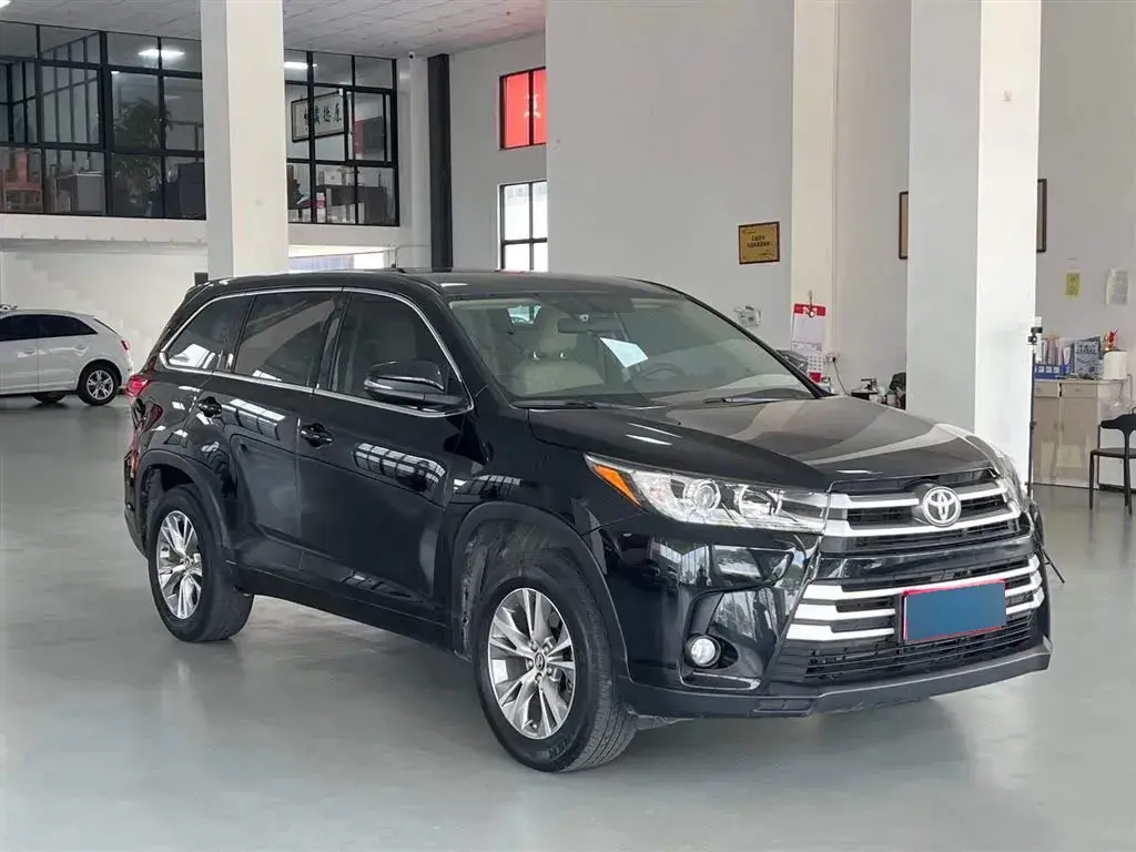 2021 Toyota Highlander 2.0T 220HP L4 6AT