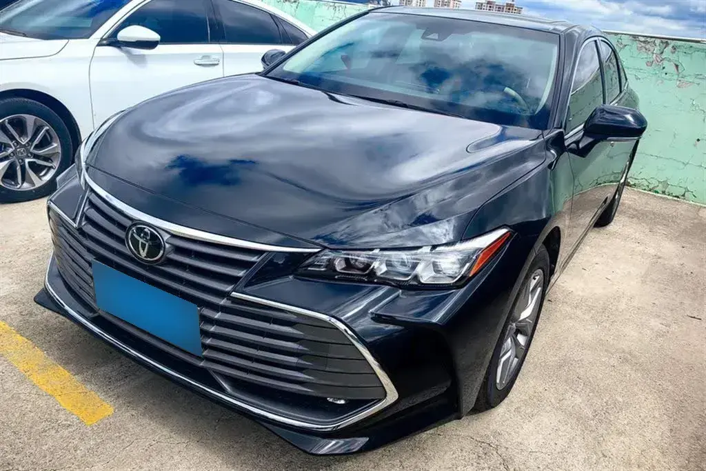 2021 Toyota Avalon 2.5L 209HP L4 8AT