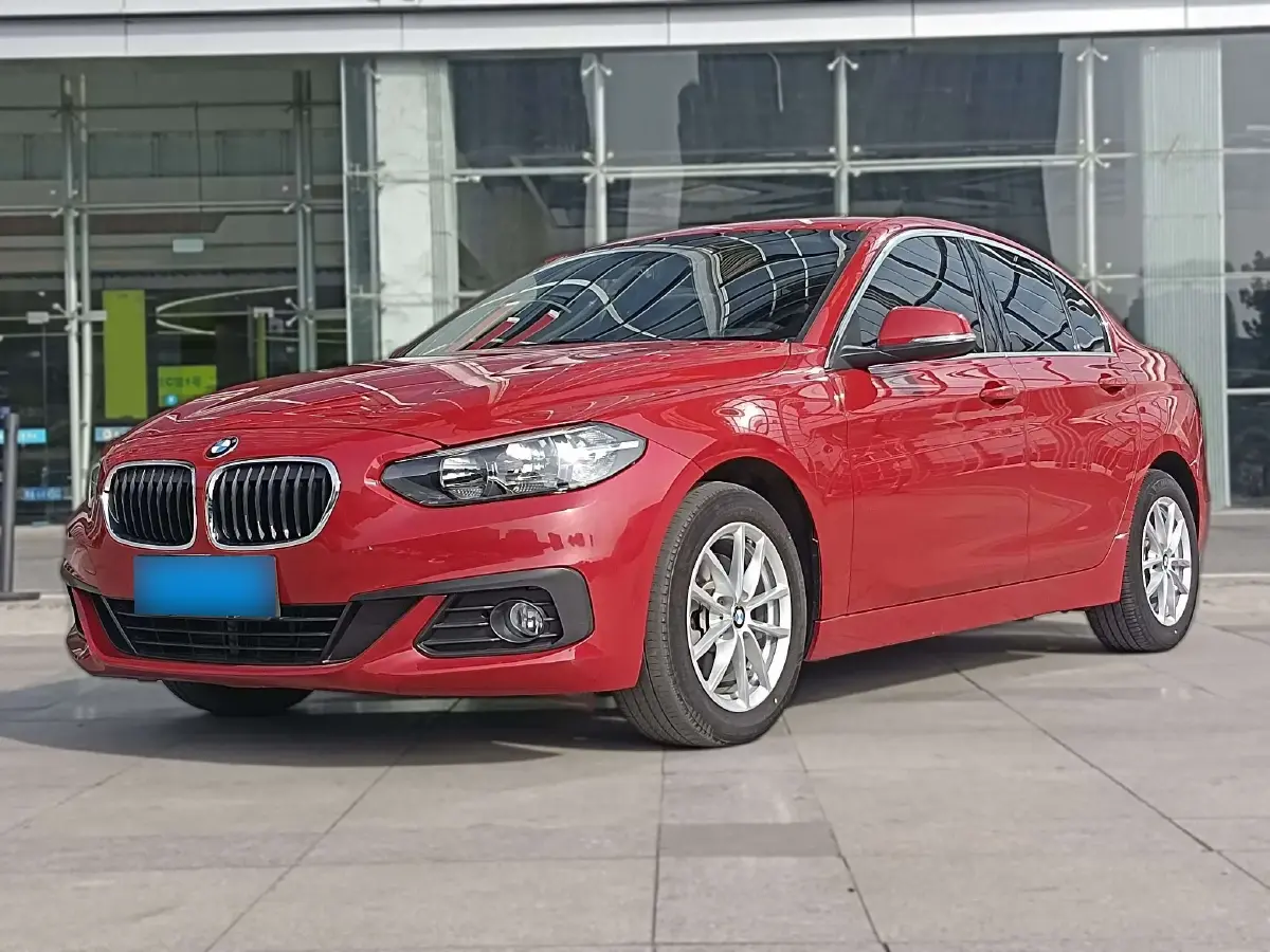 2018 BMW 1 Series 1.5T 136HP L3 6AT