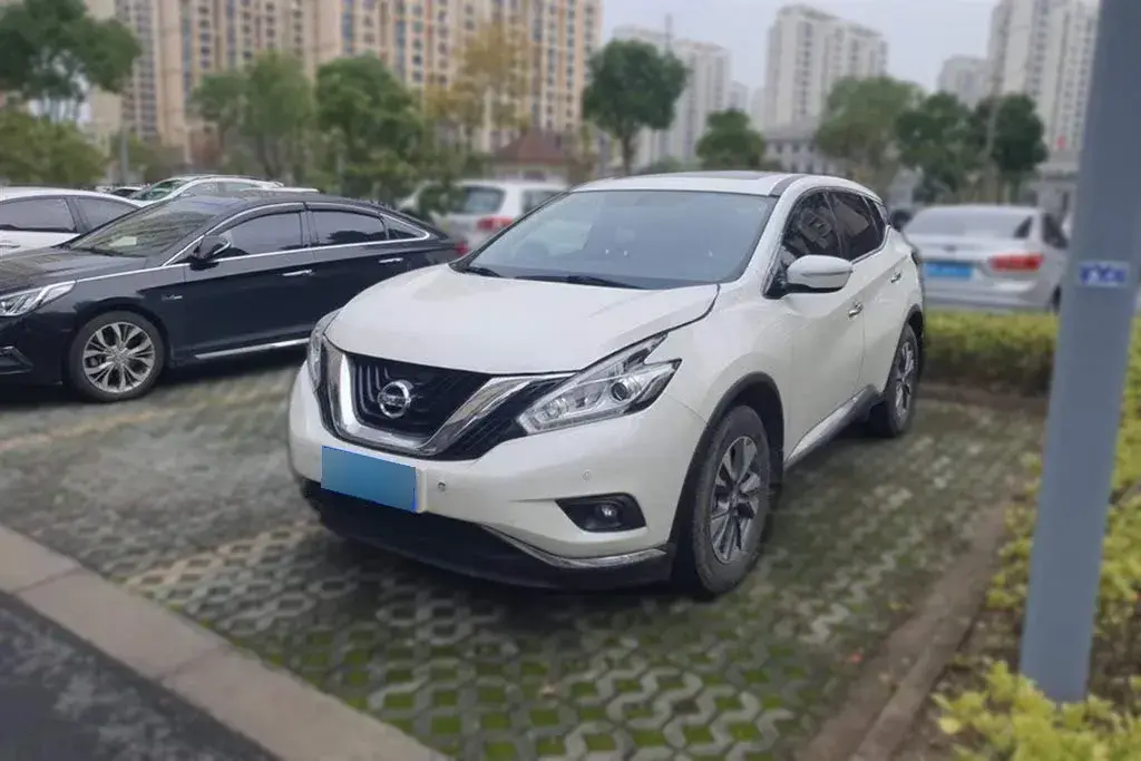 2017 Nissan Murano 2.5L 186HP L4 CVT