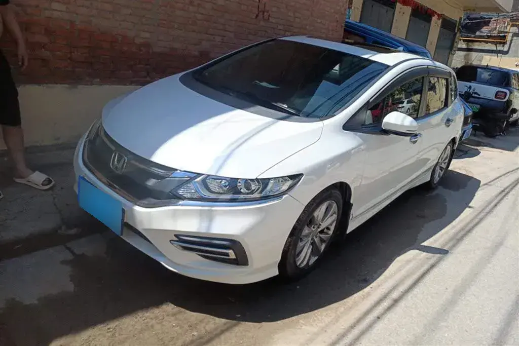 2017 Honda Jade 1.8L 141HP L4 5AT