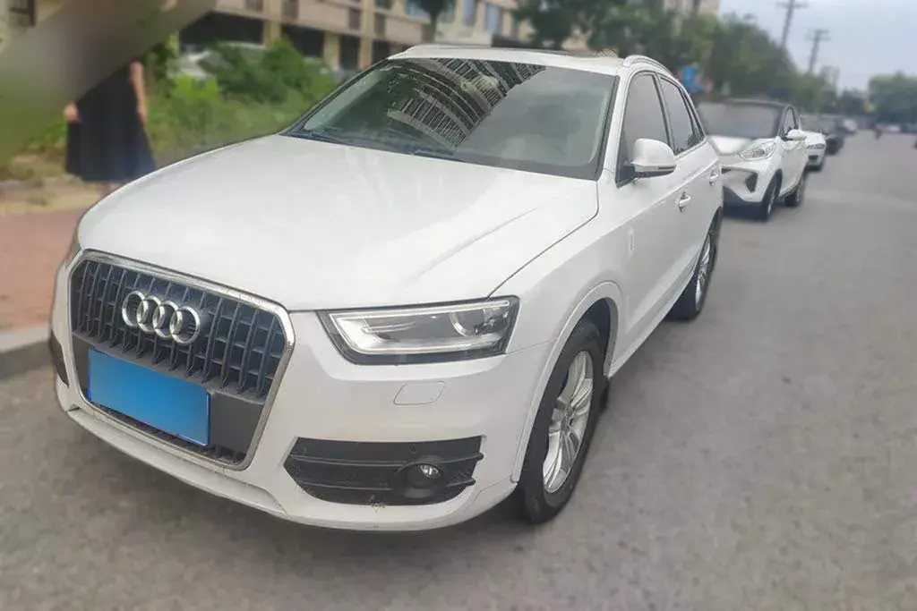 2015 Audi Q3 2.0T 170HP L4 7DCT