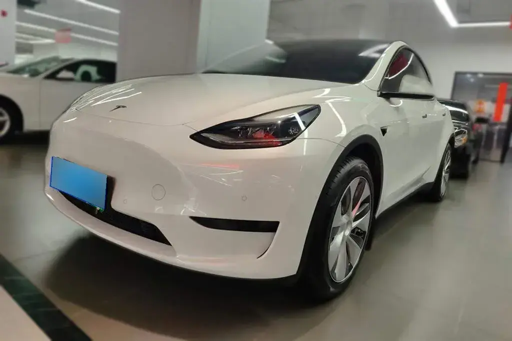 2022 Tesla Model Y BEV 60KWH