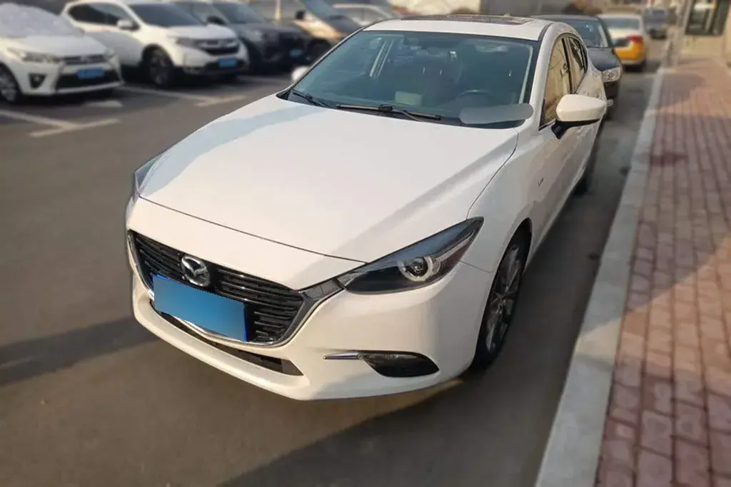 2017 Mazda 3 Axela 2.0L 158HP L4 6AT