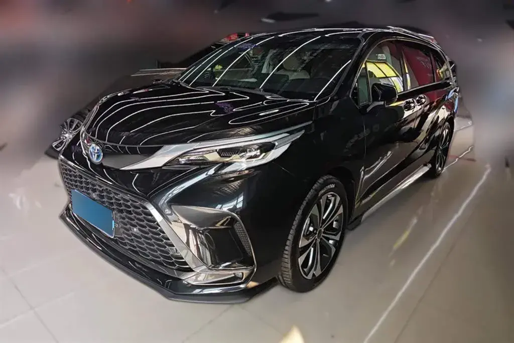 2023 Toyota Granvia 2.5L 189HP L4 E-CVT Hybrid