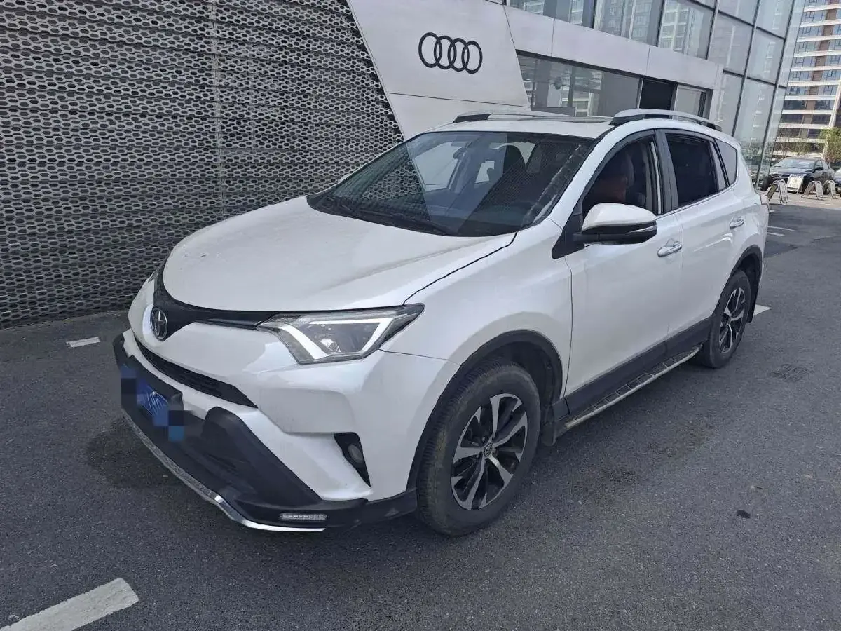 2019 Toyota RAV4 2.0L 151HP L4 CVT