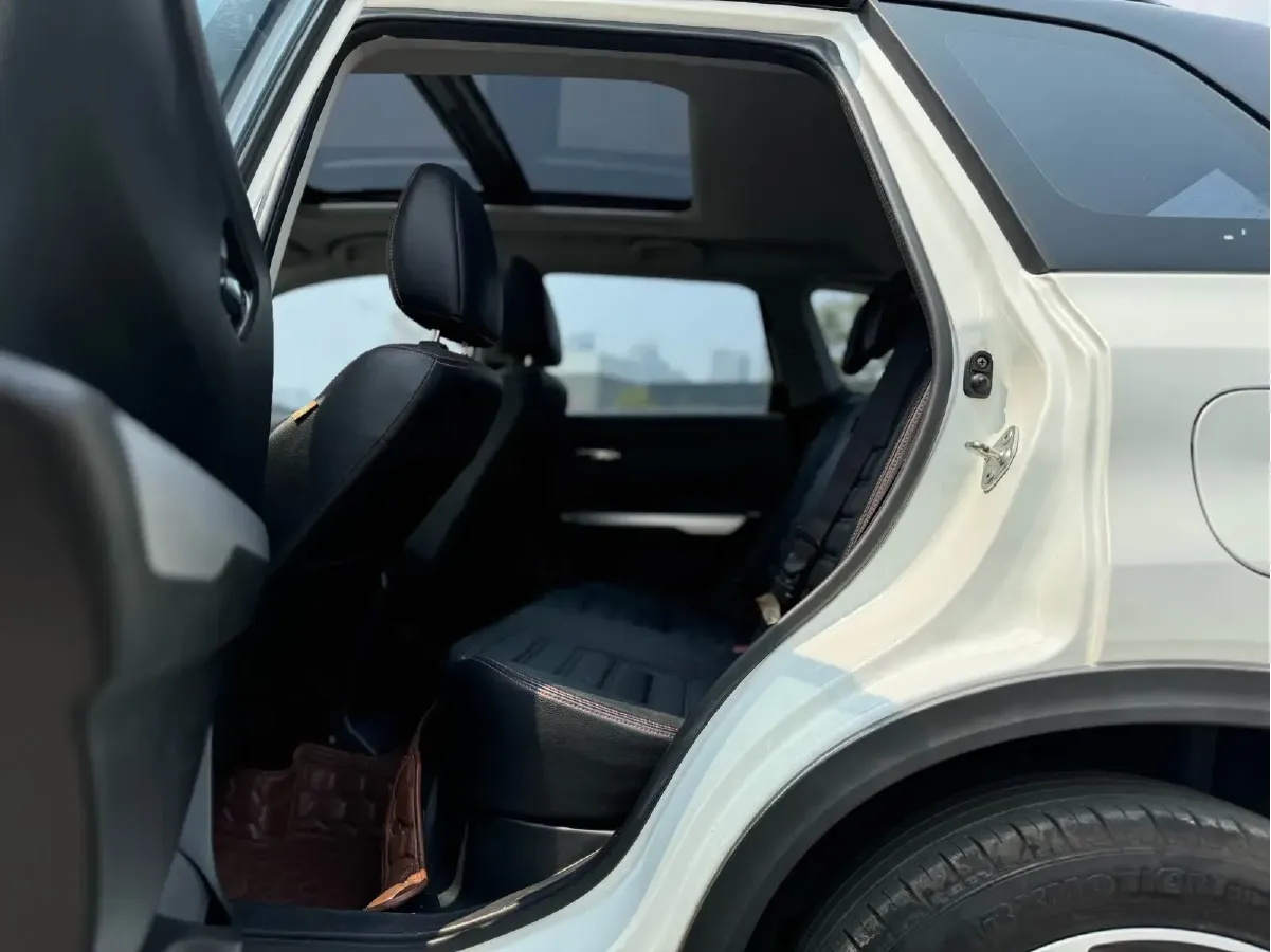 2016 Suzuki Vitara 1.4T 140HP L4 6AT,autocango,china used car exporter,china ev exporter,chinese used car exporter,chinese used ev exporter