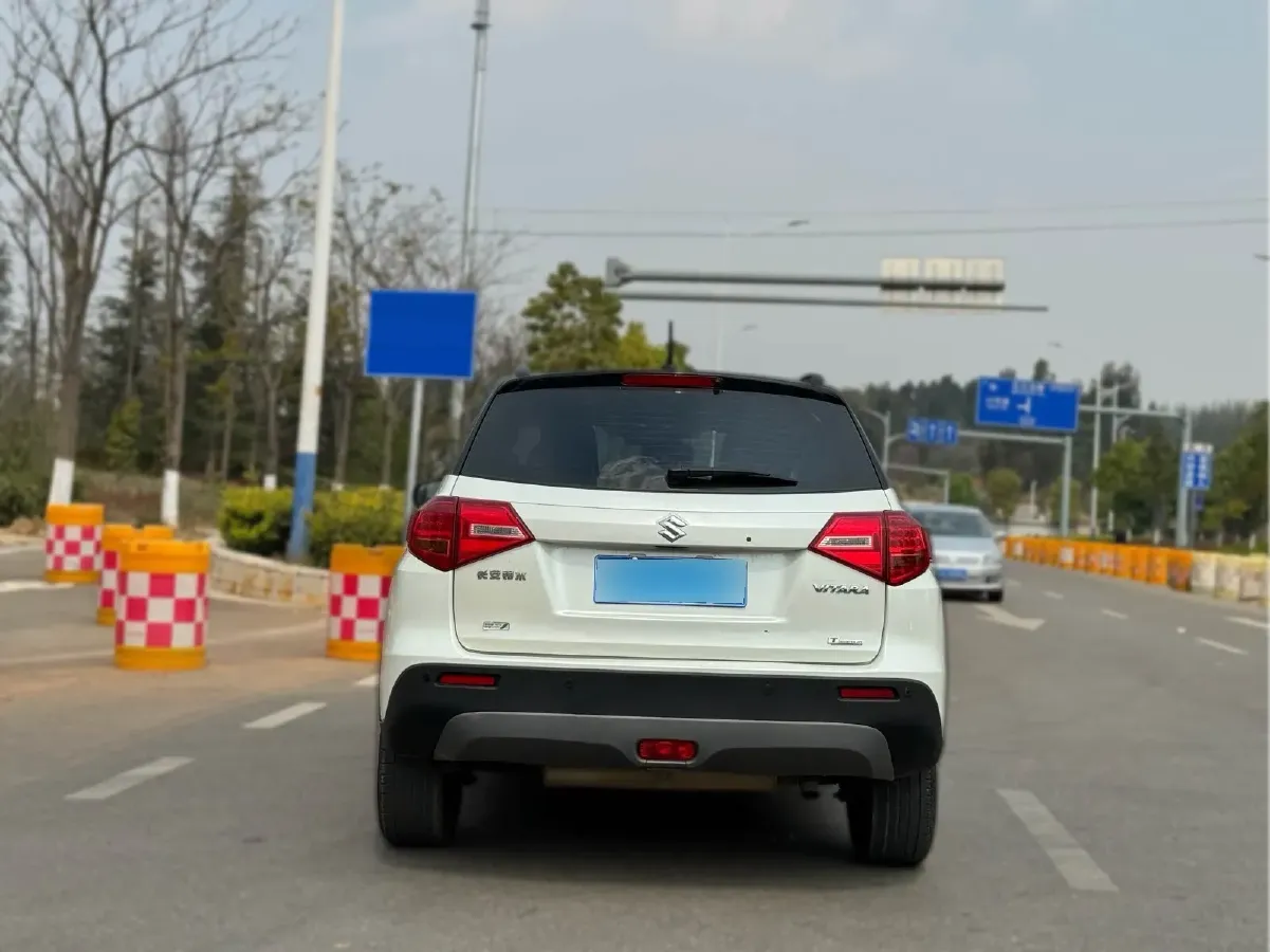 2016 Suzuki Vitara 1.4T 140HP L4 6AT,autocango,china used car exporter,china ev exporter,chinese used car exporter,chinese used ev exporter