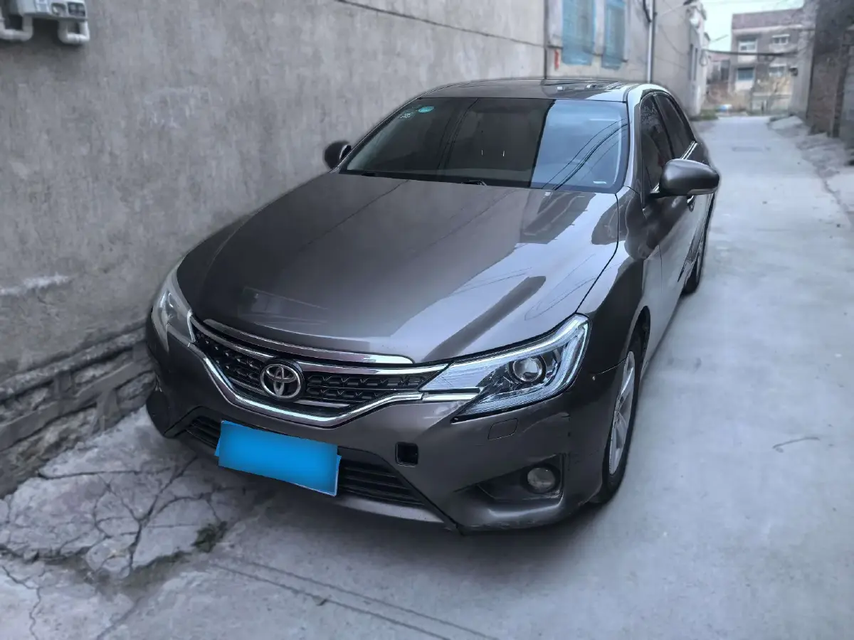 2013 Toyota Reiz 2.5L 193HP V6 6AT