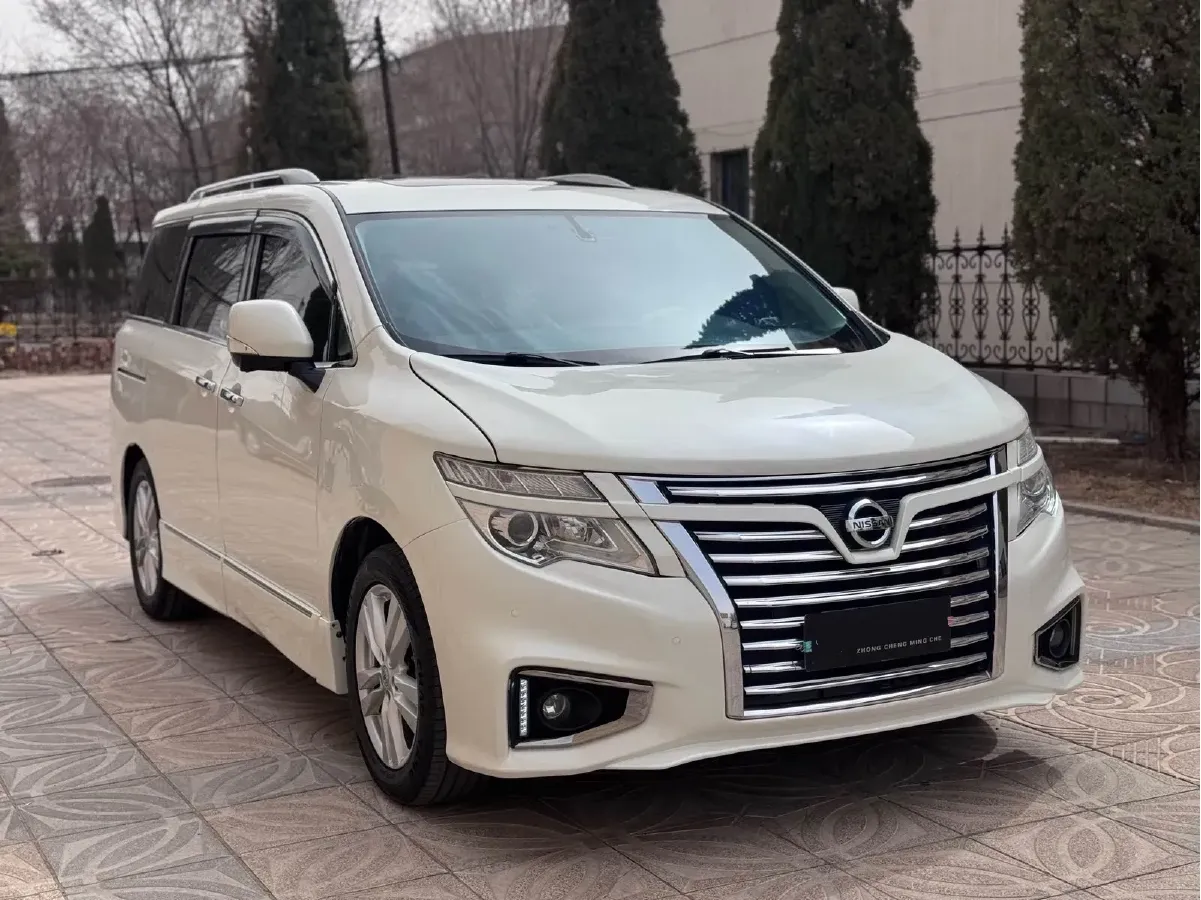 2015 Nissan Quest 3.5L 277HP V6 CVT,autocango,china used car exporter,china ev exporter,chinese used car exporter,chinese used ev exporter