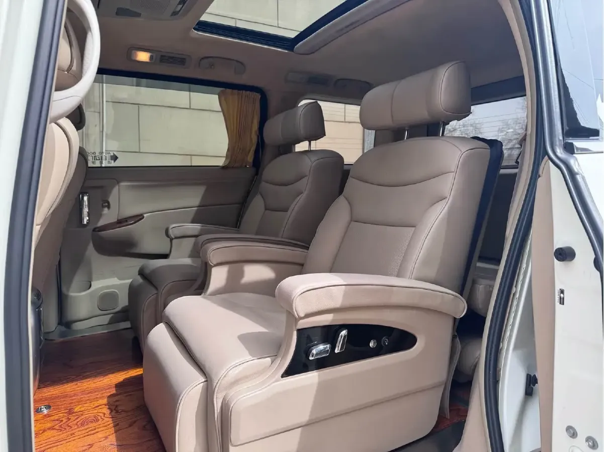 2015 Nissan Quest 3.5L 277HP V6 CVT,autocango,china used car exporter,china ev exporter,chinese used car exporter,chinese used ev exporter