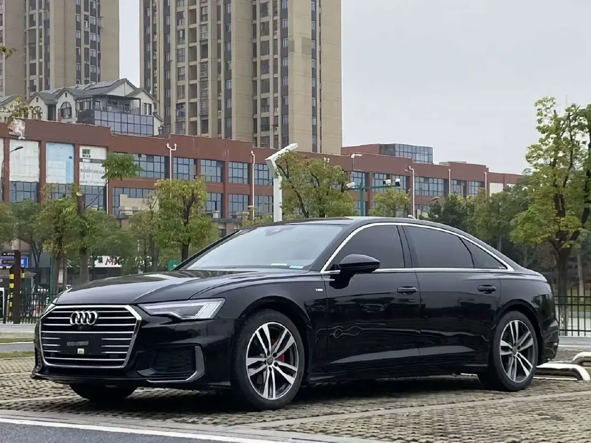 2020 Audi A6L 2.0T 190HP L4 7DCT