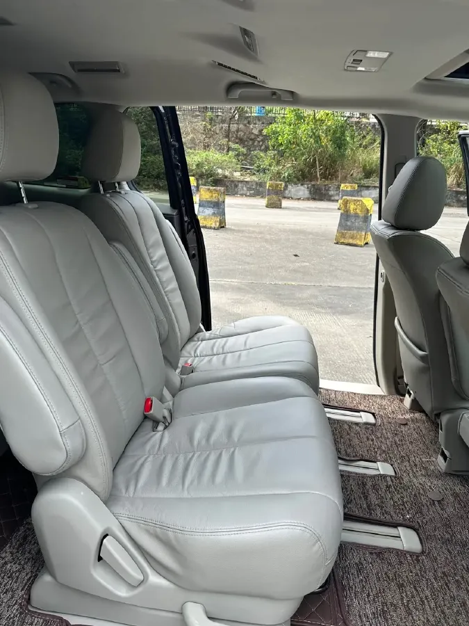 2013 Mazda 8 2.5L 163HP L4 5AT,autocango,china used car exporter,china ev exporter,chinese used car exporter,chinese used ev exporter