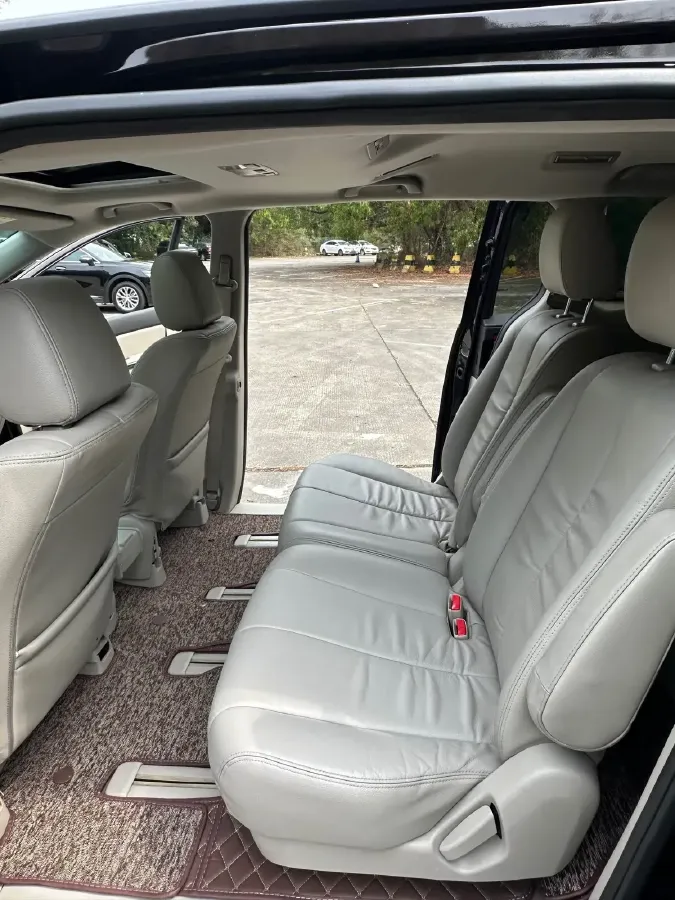 2013 Mazda 8 2.5L 163HP L4 5AT,autocango,china used car exporter,china ev exporter,chinese used car exporter,chinese used ev exporter