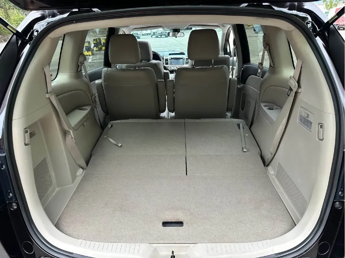 2013 Mazda 8 2.5L 163HP L4 5AT,autocango,china used car exporter,china ev exporter,chinese used car exporter,chinese used ev exporter