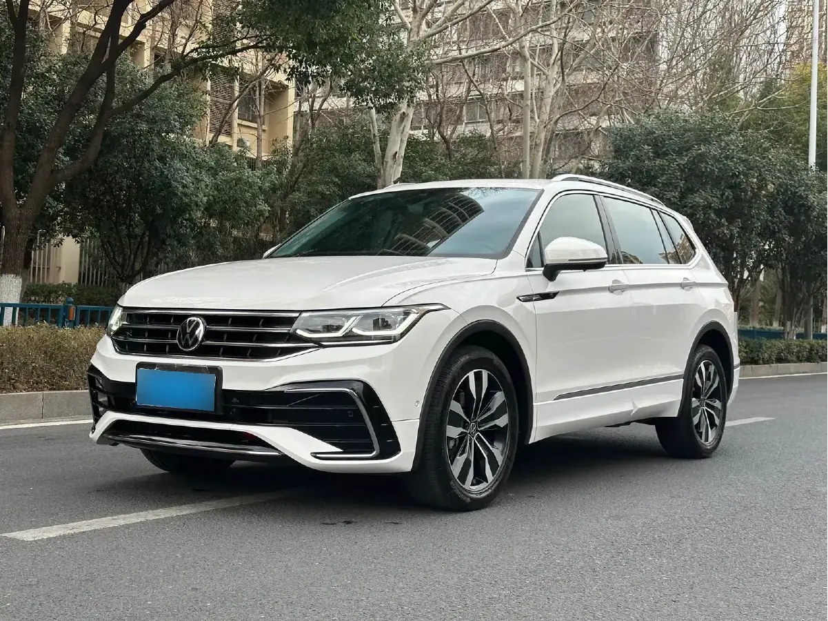 2022 Volkswagen Tiguan L 2.0T 186HP L4 7DCT