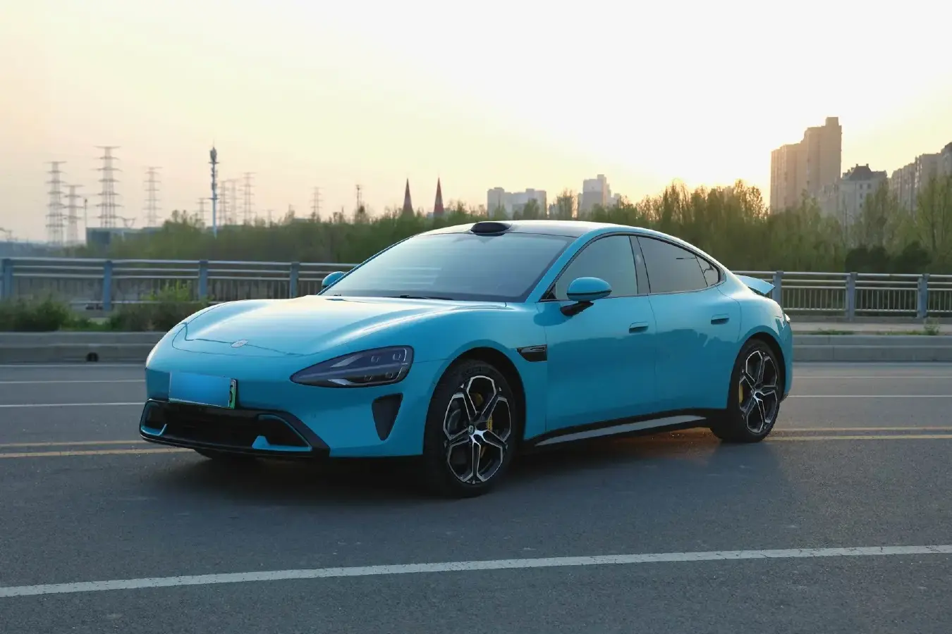 2024 MI SU7 BEV 94.3KWH