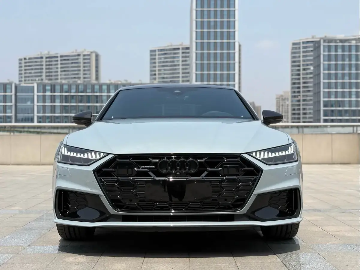 2024 Audi A7L 2.0T 245HP L4 7DCT