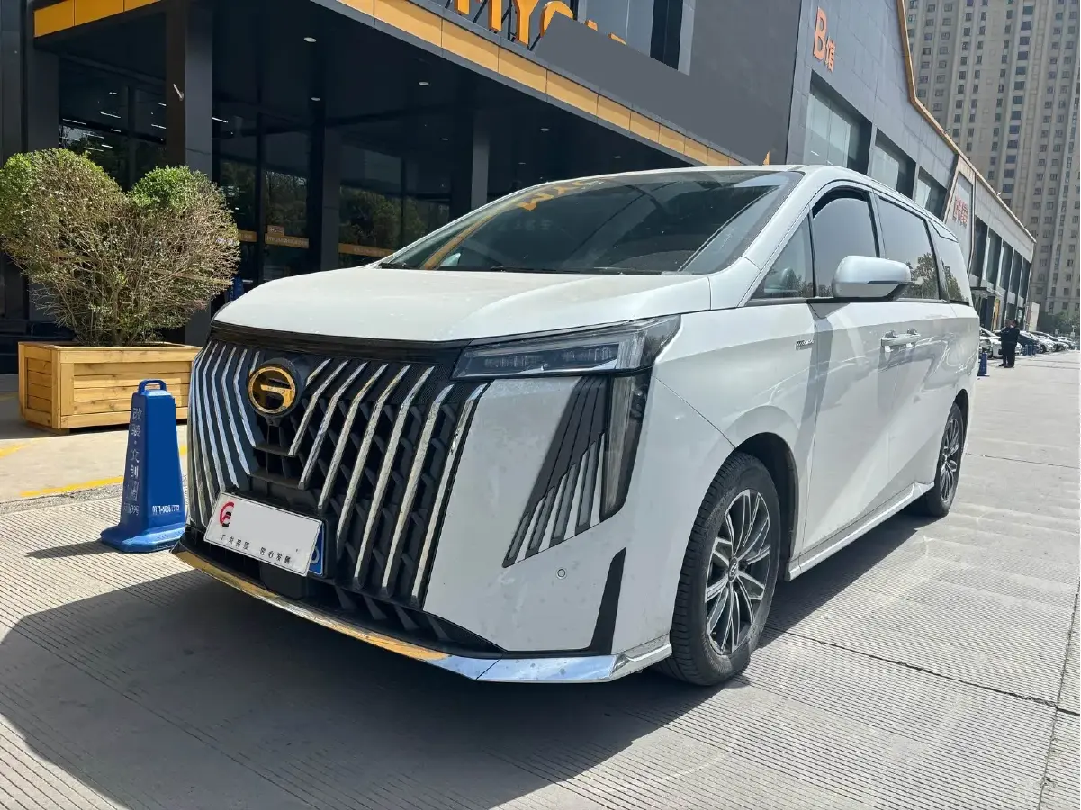 2024 GAC Trumpchi M8 2.0T 252HP L4 8AT