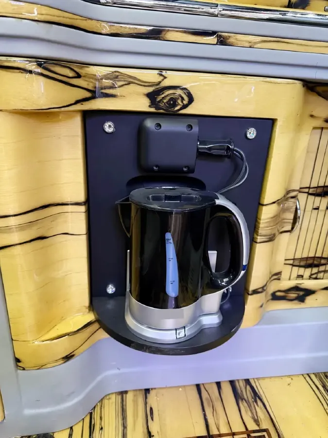 2019 Volkswagen Caravelle 2.0T 204HP L4 7DCT,autocango,china used car exporter,china ev exporter,chinese used car exporter,chinese used ev exporter