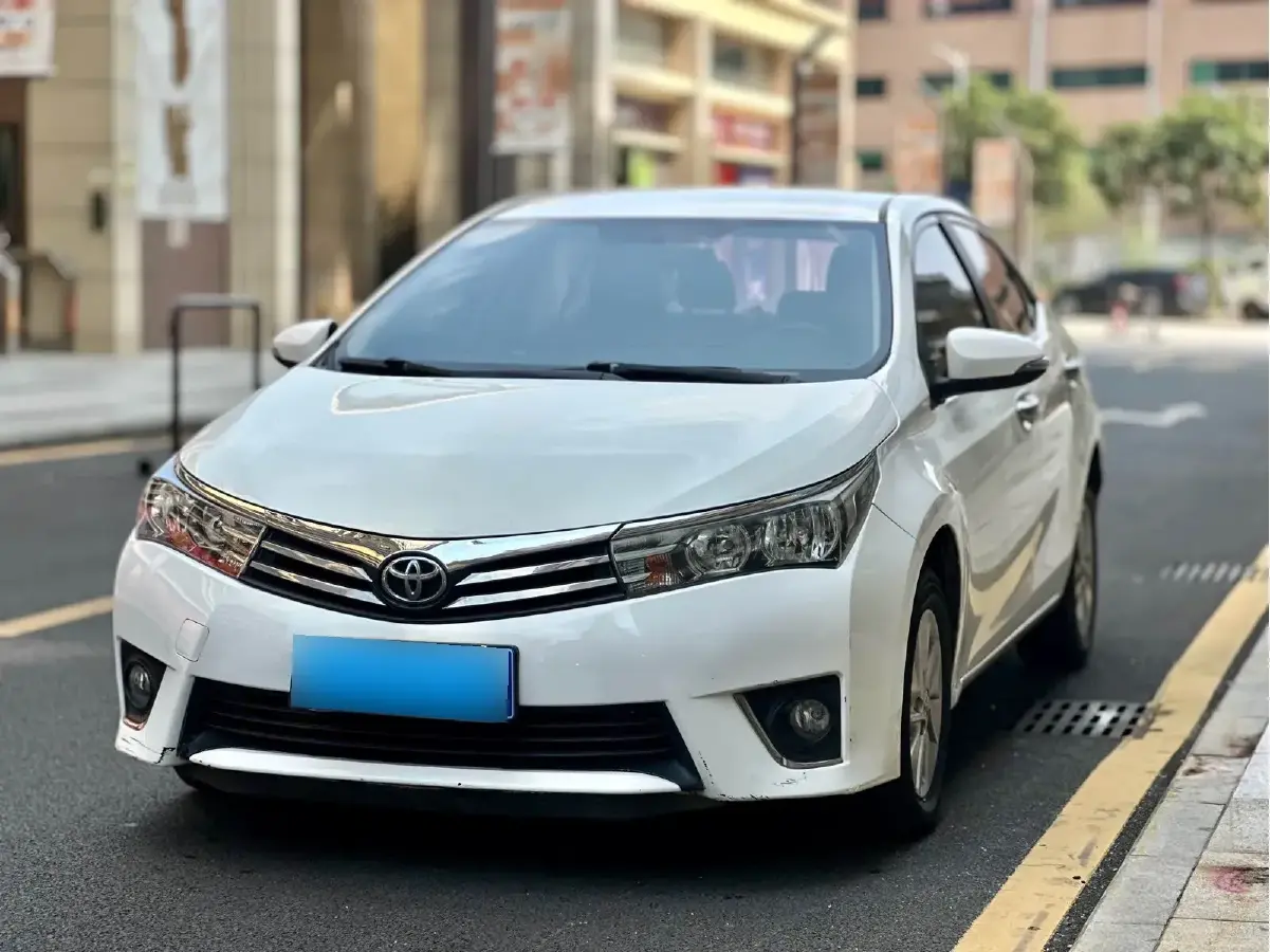 2014 Toyota Corolla 1.6L 122HP L4 CVT