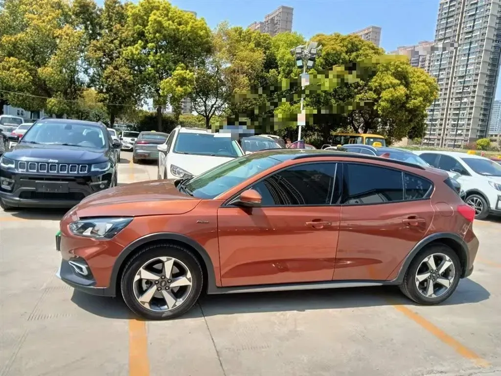 2020 Ford Focus Active 1.5T 174HP L3 8AT,autocango,china used car exporter,china ev exporter,chinese used car exporter,chinese used ev exporter