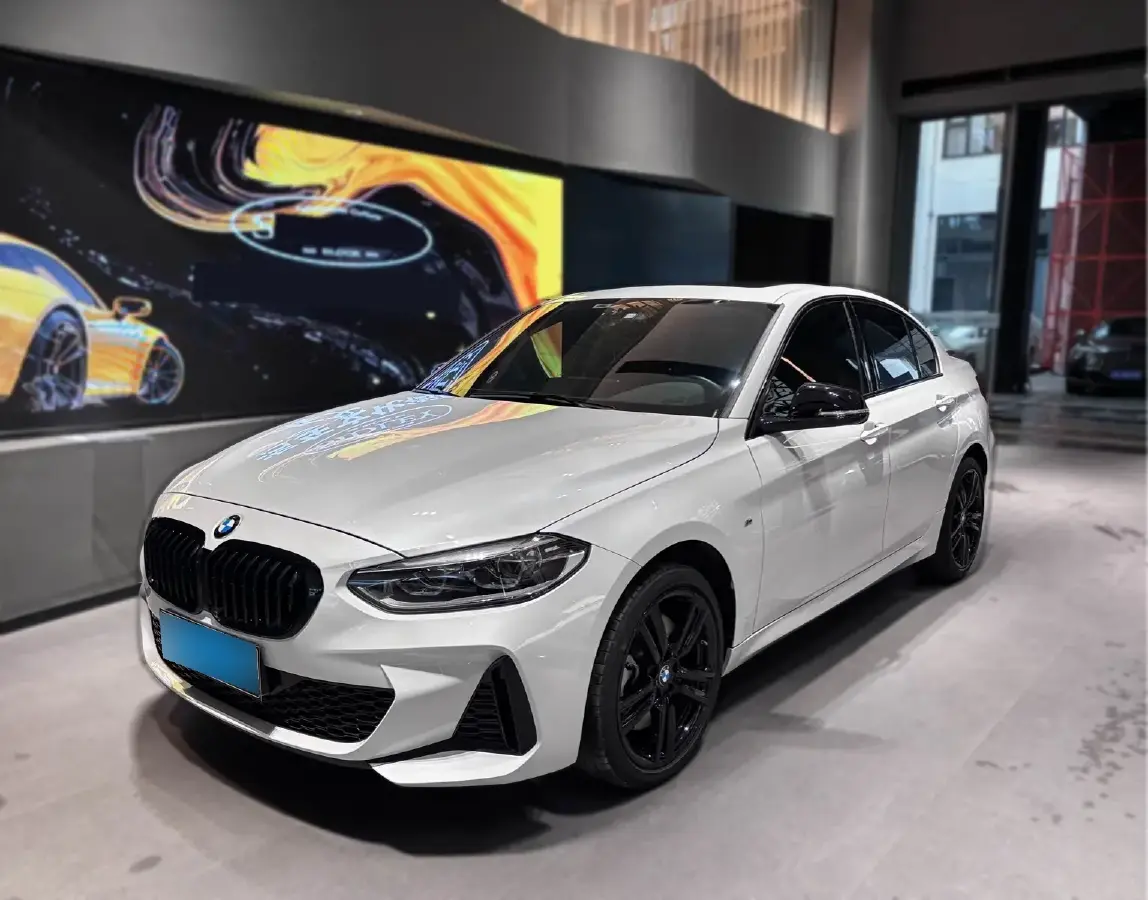 2021 BMW 1 Series 2.0T 192HP L4 7DCT