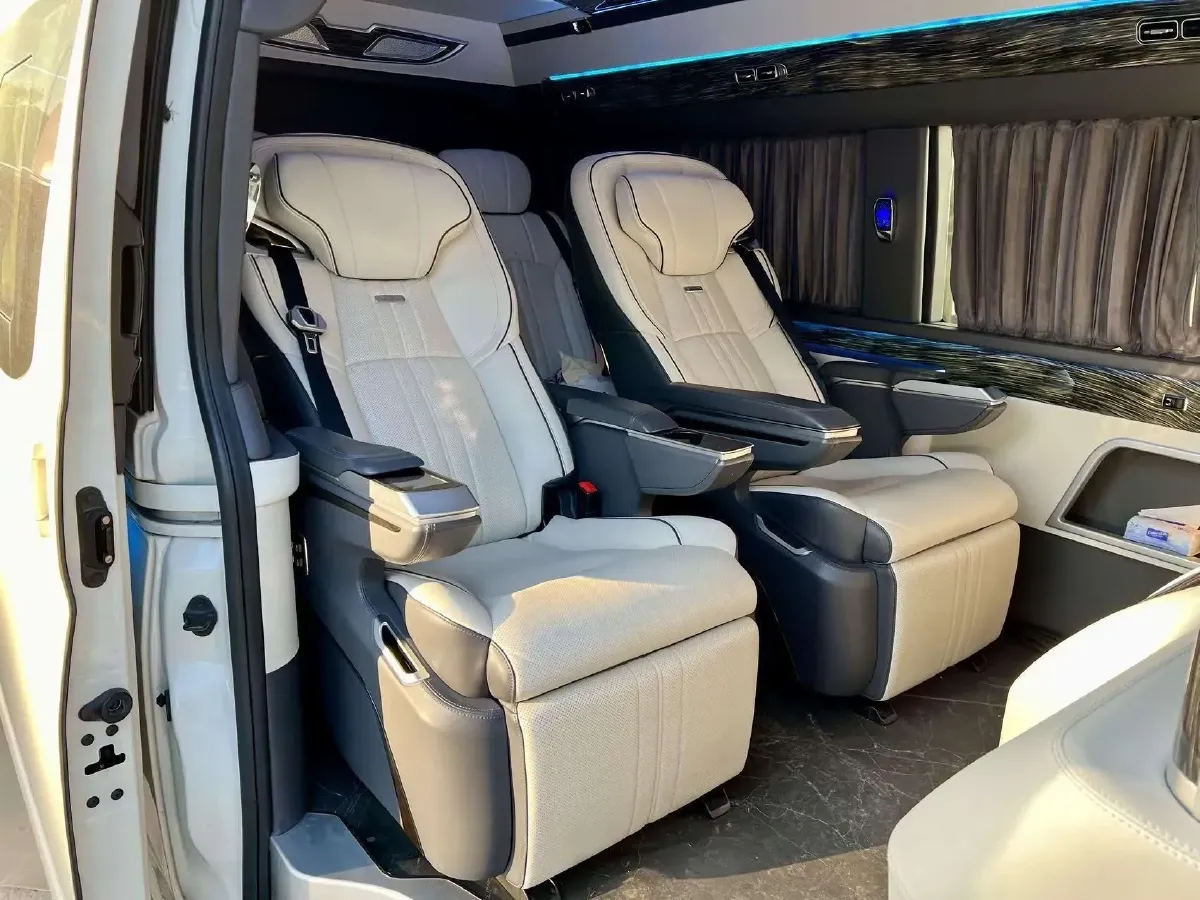 2011 Toyota Hiace 2.7L 154HP L4 5MT,autocango,china used car exporter,china ev exporter,chinese used car exporter,chinese used ev exporter