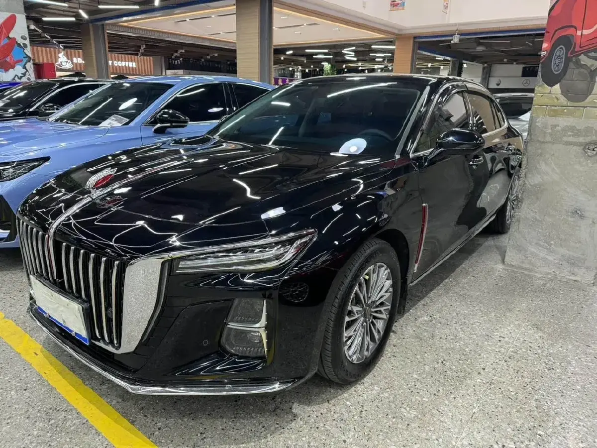 2023 HongQi H5 2.0T 224HP L4 8AT