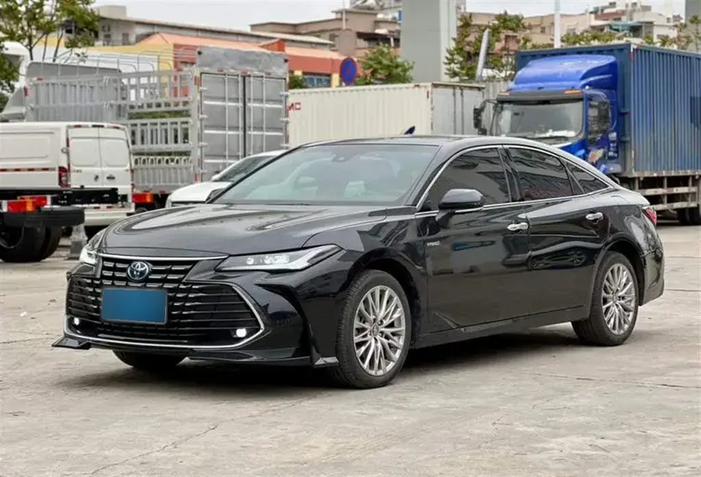 2023 Toyota Avalon 2.5L 178HP L4 E-CVT Hybrid