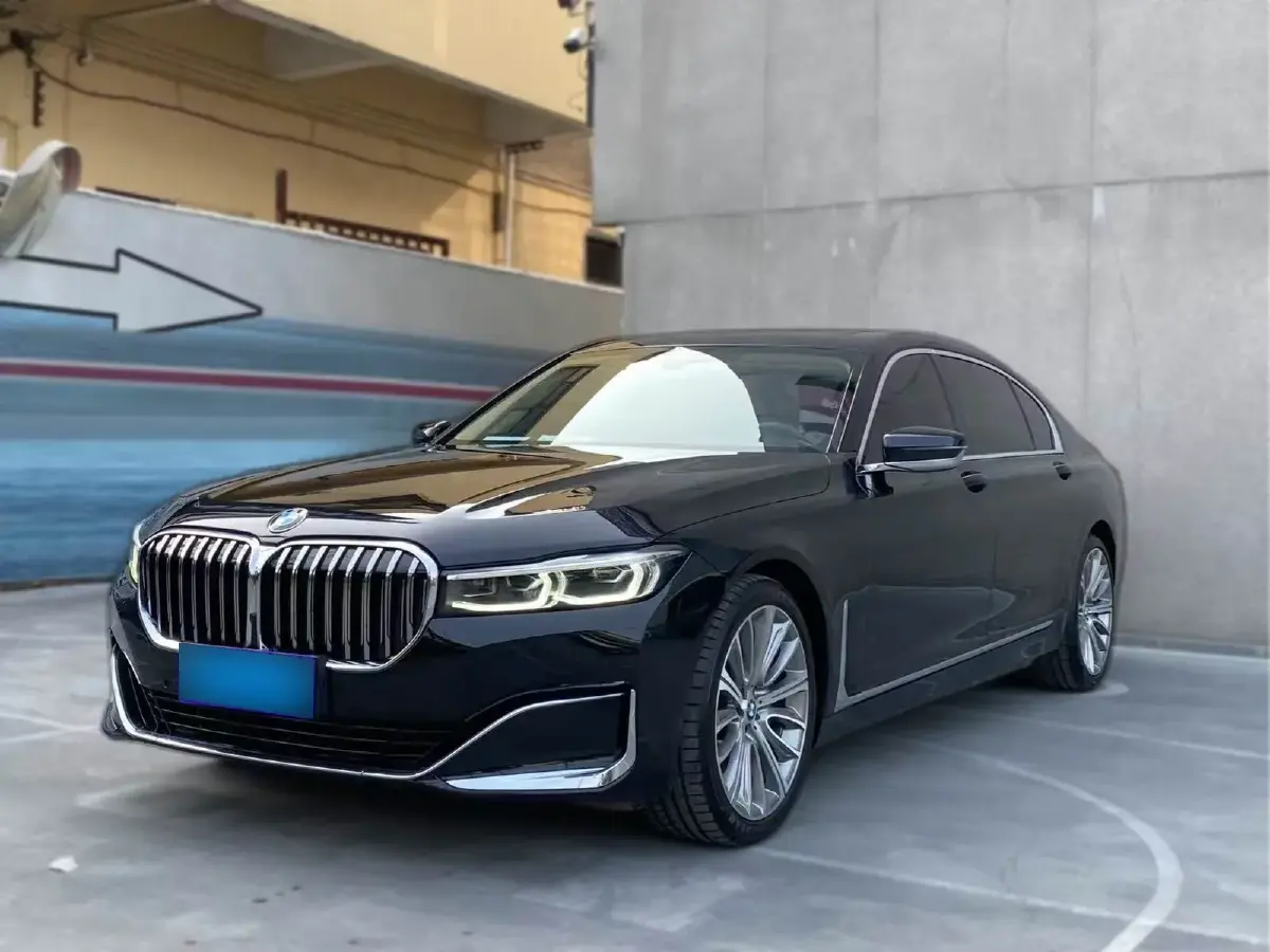 2019 BMW 7 Series 3.0T 340HP L6 8AT