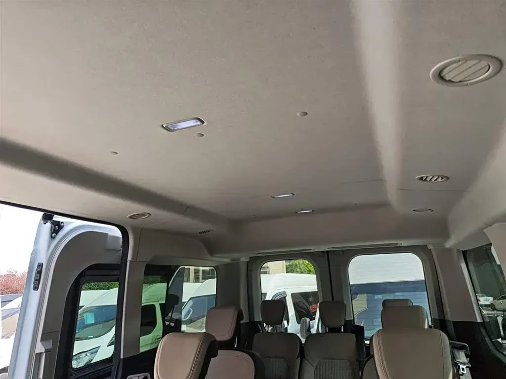 2024 Ford TransitT8 2.3T 174HP L4 8AT,autocango,china used car exporter,china ev exporter,chinese used car exporter,chinese used ev exporter